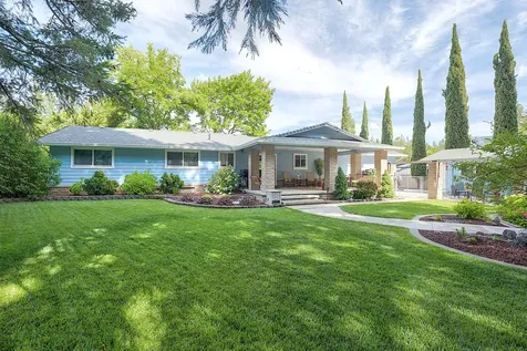 364 Genverna Glen Grants Pass OR 97527
