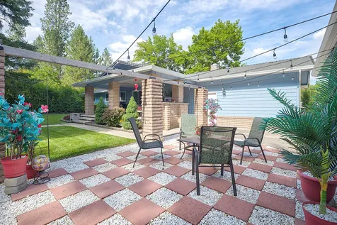 364 Genverna Glen Grants Pass OR 97527
