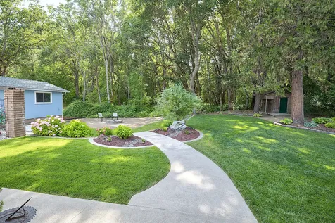 364 Genverna Glen Grants Pass OR 97527