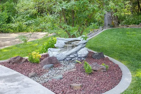 364 Genverna Glen Grants Pass OR 97527