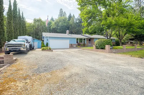 364 Genverna Glen Grants Pass OR 97527