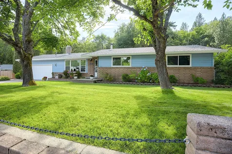 364 Genverna Glen Grants Pass OR 97527