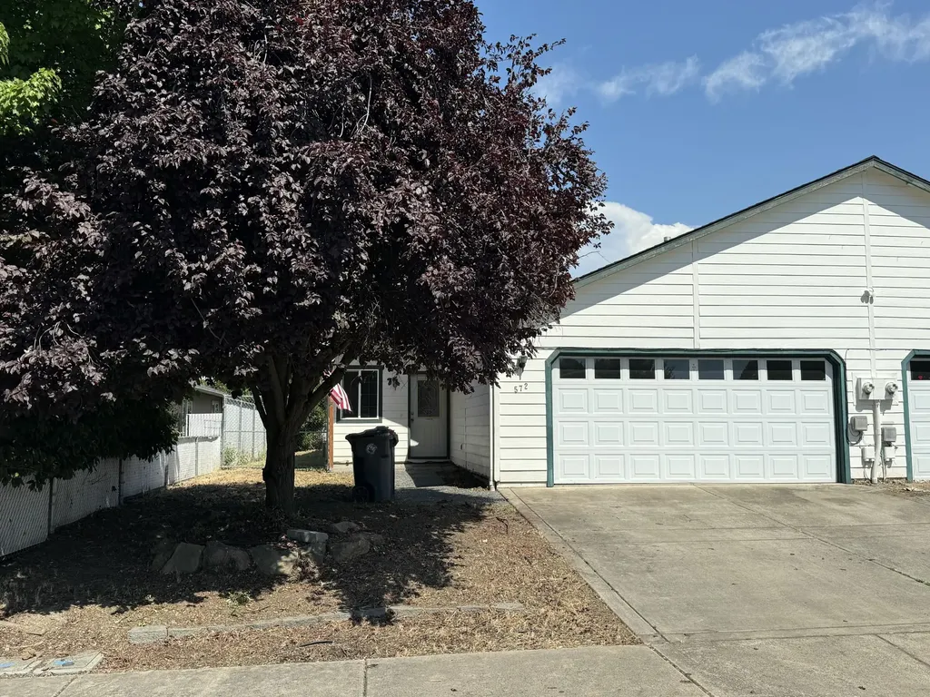 572 Mountain View Drive Central Point OR 97502