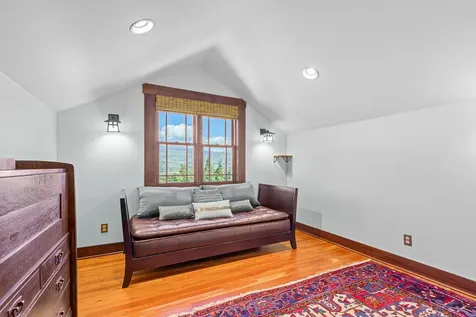 300 Vista Street Ashland OR 97520