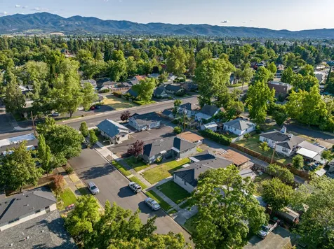 309 Marie Street Medford OR 97504