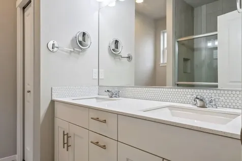21170 Thomas Drive Bend OR 97702