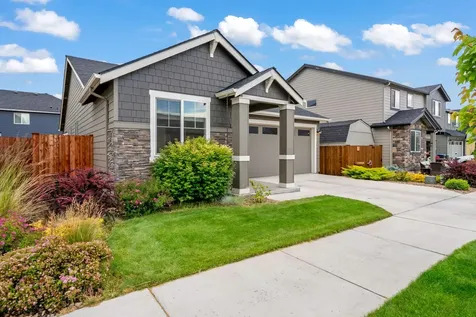 21170 Thomas Drive Bend OR 97702