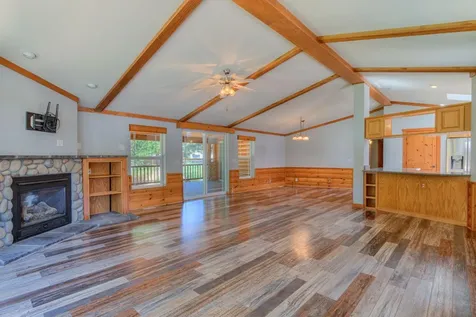 15876 6th Street La Pine OR 97739
