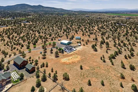 13507 SW Shumway Road Powell Butte OR 97753