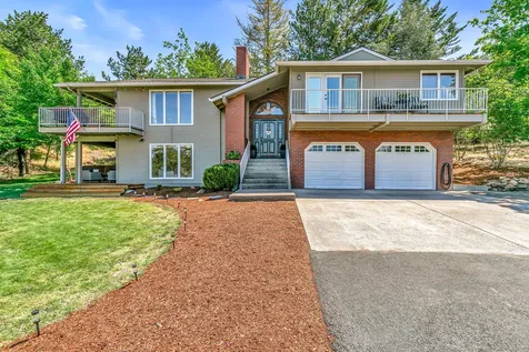 1441 Highcrest Drive Medford OR 97504