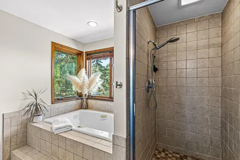 1441 Highcrest Drive Medford OR 97504