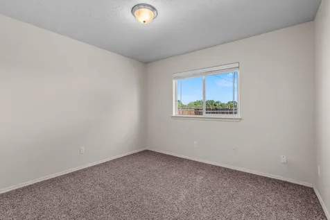 639 SE 10th Street Madras OR 97741
