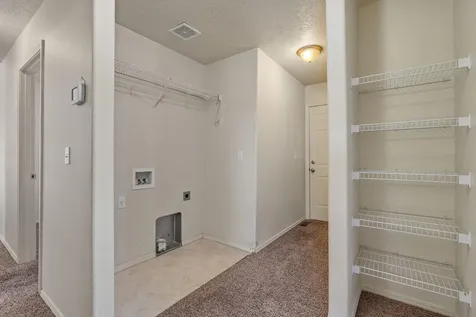 639 SE 10th Street Madras OR 97741