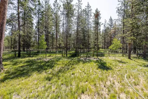 56162 Sandpiper Road Bend OR 97707
