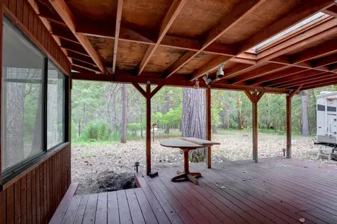 4560 Pleasant Creek Road Rogue River OR 97537
