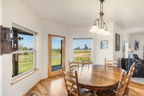 10934 SW Fleming Road Powell Butte OR 97753