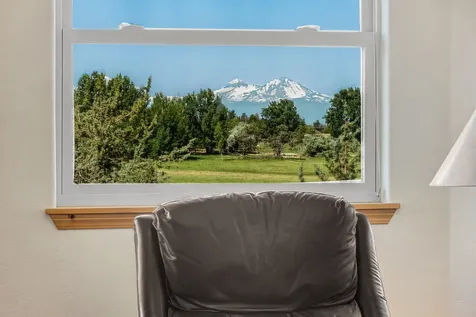 10934 SW Fleming Road Powell Butte OR 97753