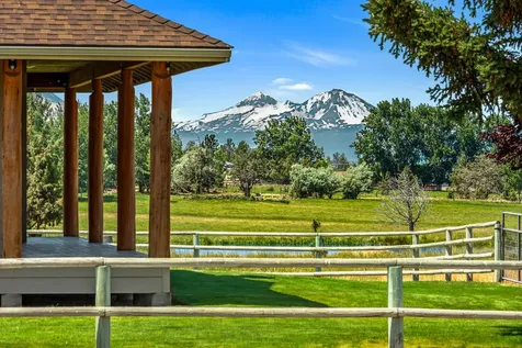 10934 SW Fleming Road Powell Butte OR 97753