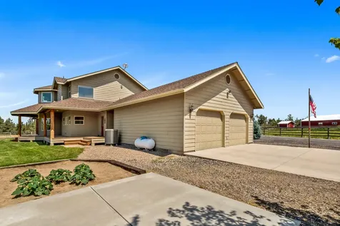 10934 SW Fleming Road Powell Butte OR 97753