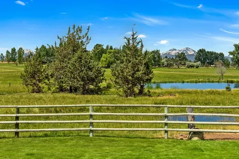 10934 SW Fleming Road Powell Butte OR 97753