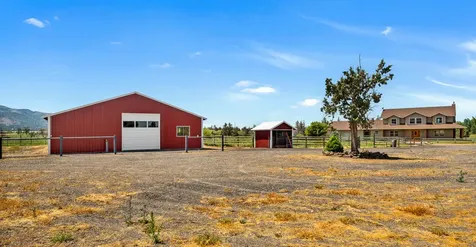 10934 SW Fleming Road Powell Butte OR 97753