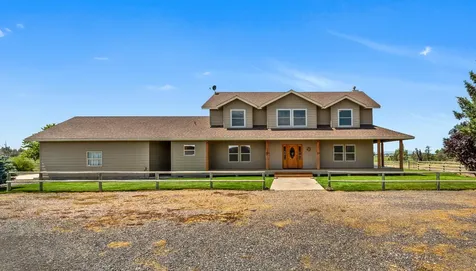 10934 SW Fleming Road Powell Butte OR 97753