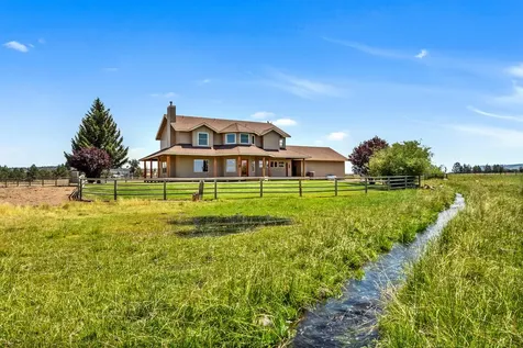 10934 SW Fleming Road Powell Butte OR 97753