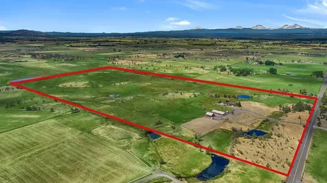 10934 SW Fleming Road Powell Butte OR 97753