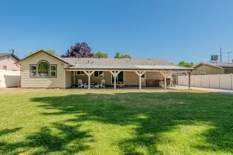 104 Windsor Way Central Point OR 97502