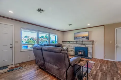 104 Windsor Way Central Point OR 97502