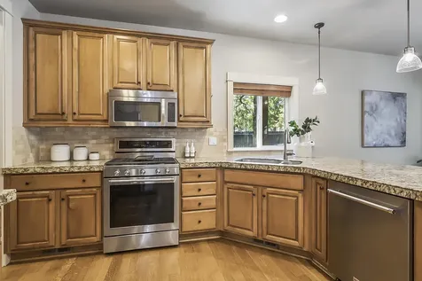 20374 Penhollow Lane Bend OR 97702