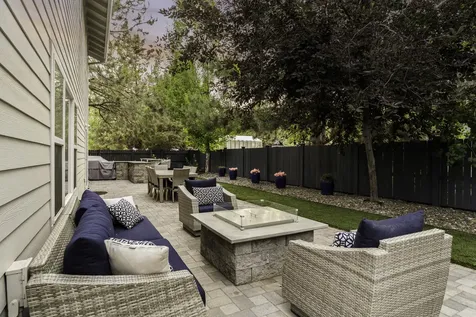 20374 Penhollow Lane Bend OR 97702