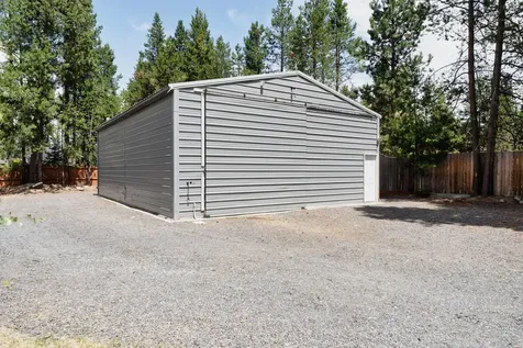 17460 Gull Drive Bend OR 97707
