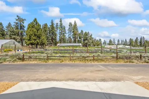 988 E Black Butte Avenue Sisters OR 97759