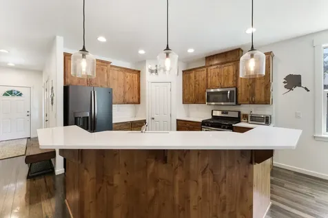 2825 SW 32nd Street Redmond OR 97756