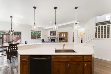 2825 SW 32nd Street Redmond OR 97756