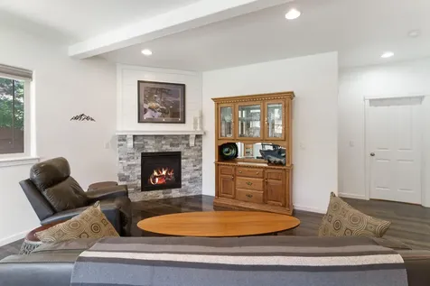 2825 SW 32nd Street Redmond OR 97756