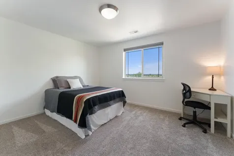 2825 SW 32nd Street Redmond OR 97756