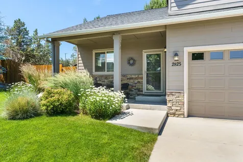 2825 SW 32nd Street Redmond OR 97756