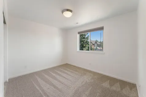 2825 SW 32nd Street Redmond OR 97756