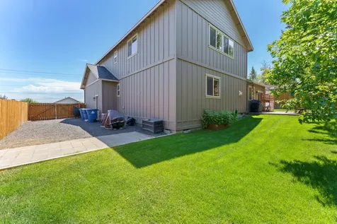 2825 SW 32nd Street Redmond OR 97756