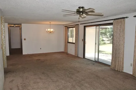 5557 Sylvia Avenue Klamath Falls OR 97603