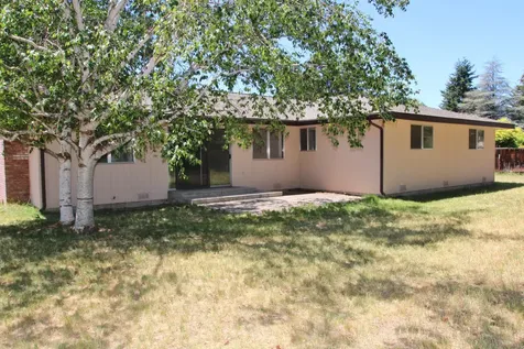 5557 Sylvia Avenue Klamath Falls OR 97603
