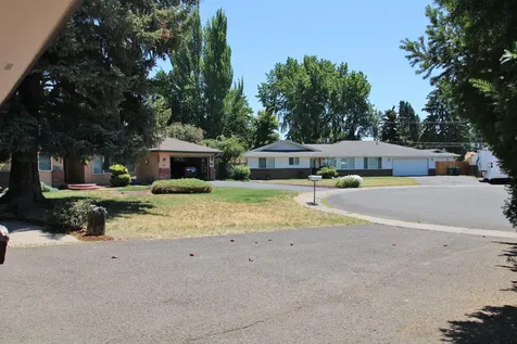 5557 Sylvia Avenue Klamath Falls OR 97603