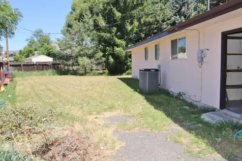 5557 Sylvia Avenue Klamath Falls OR 97603
