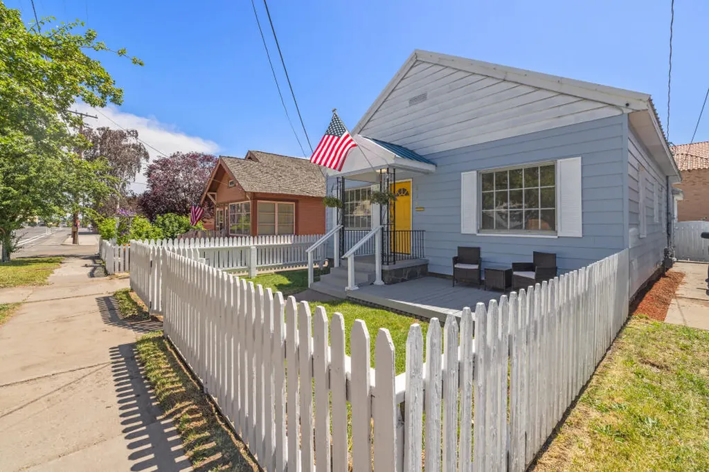 310 N 9th Street Klamath Falls OR 97601