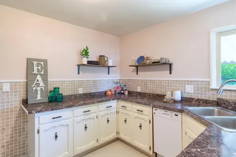425 NE Baker Drive Grants Pass OR 97526