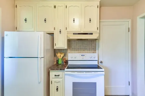 425 NE Baker Drive Grants Pass OR 97526