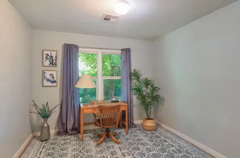 425 NE Baker Drive Grants Pass OR 97526