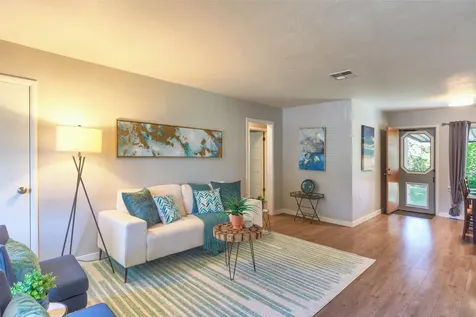 425 NE Baker Drive Grants Pass OR 97526